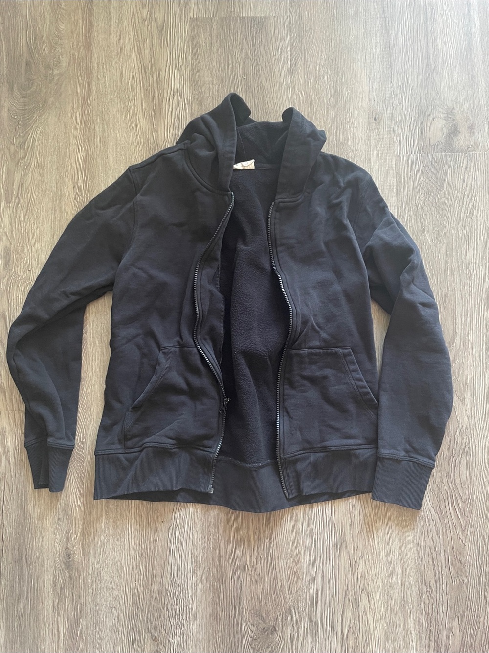 Pact Black Hooded Sweatshirt Size Medium